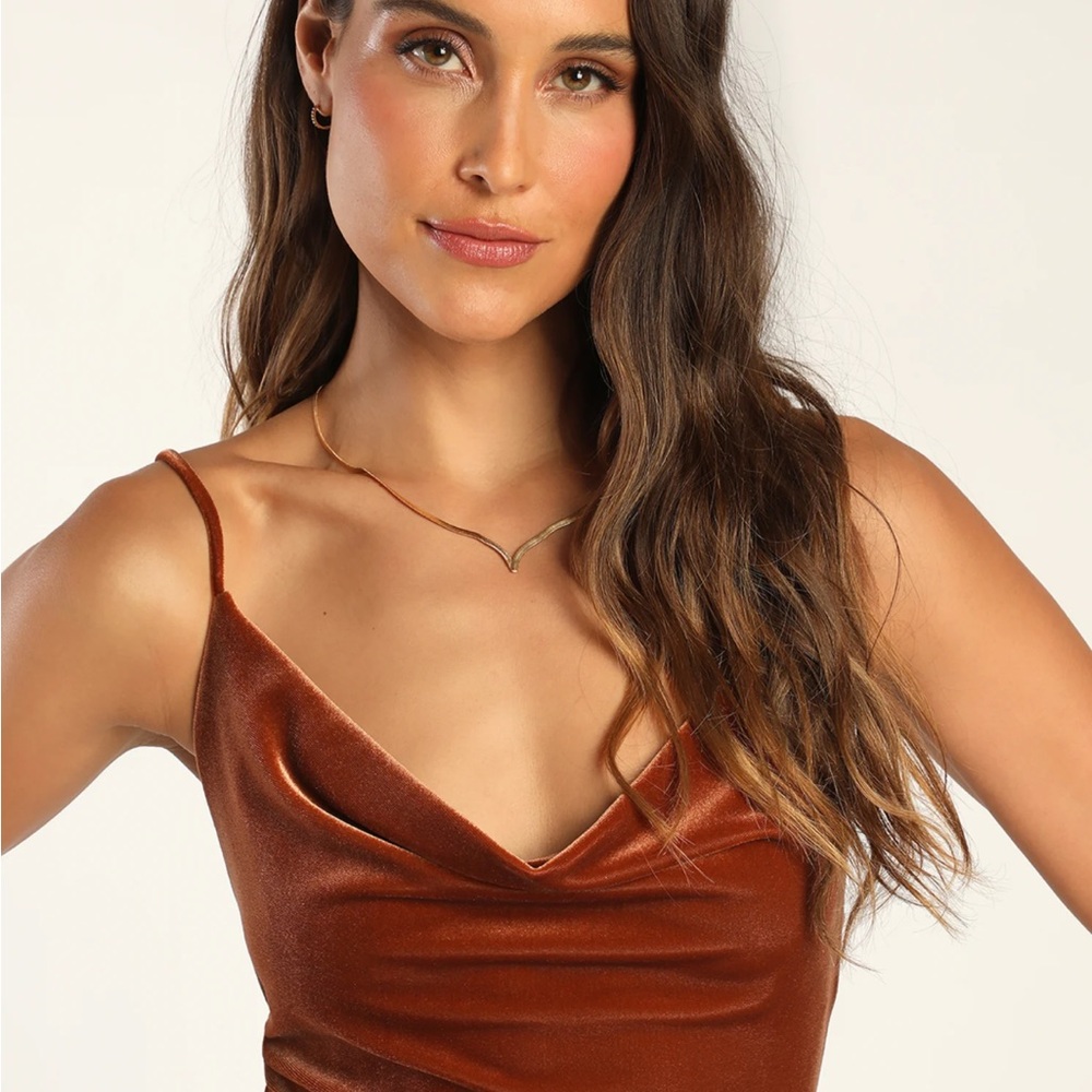 Lulu's Radiant Copper Velvet Midi Dress